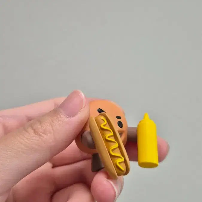 BT21 슈키 핫도그 피규어 SHOOKY