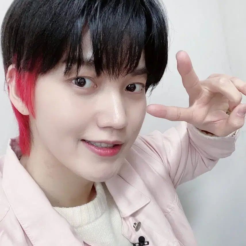 온앤오프 승준 폴라로이드