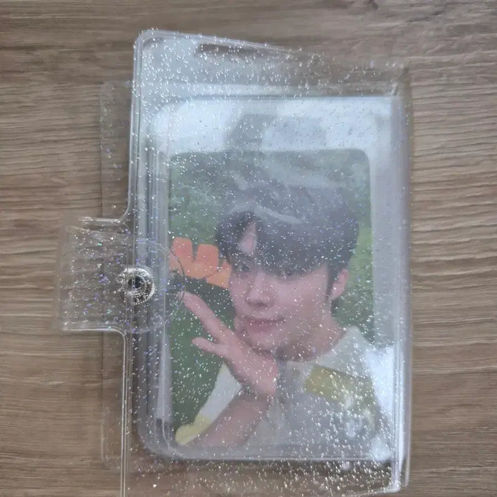 혜인 , 사쿠라, 허윤진, 카즈하, 홍은채 ,박건욱 민윤기 공굿