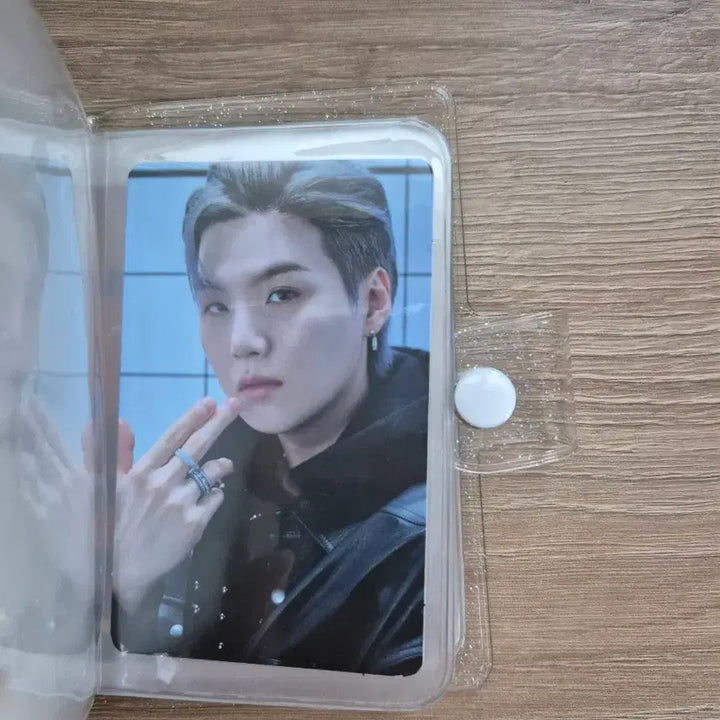 혜인 , 사쿠라, 허윤진, 카즈하, 홍은채 ,박건욱 민윤기 공굿