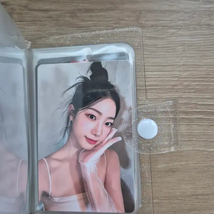 혜인 , 사쿠라, 허윤진, 카즈하, 홍은채 ,박건욱 민윤기 공굿