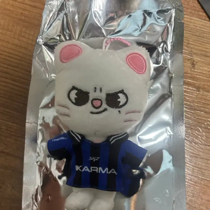 스키주 지니렛 카르마 인형 팝니다