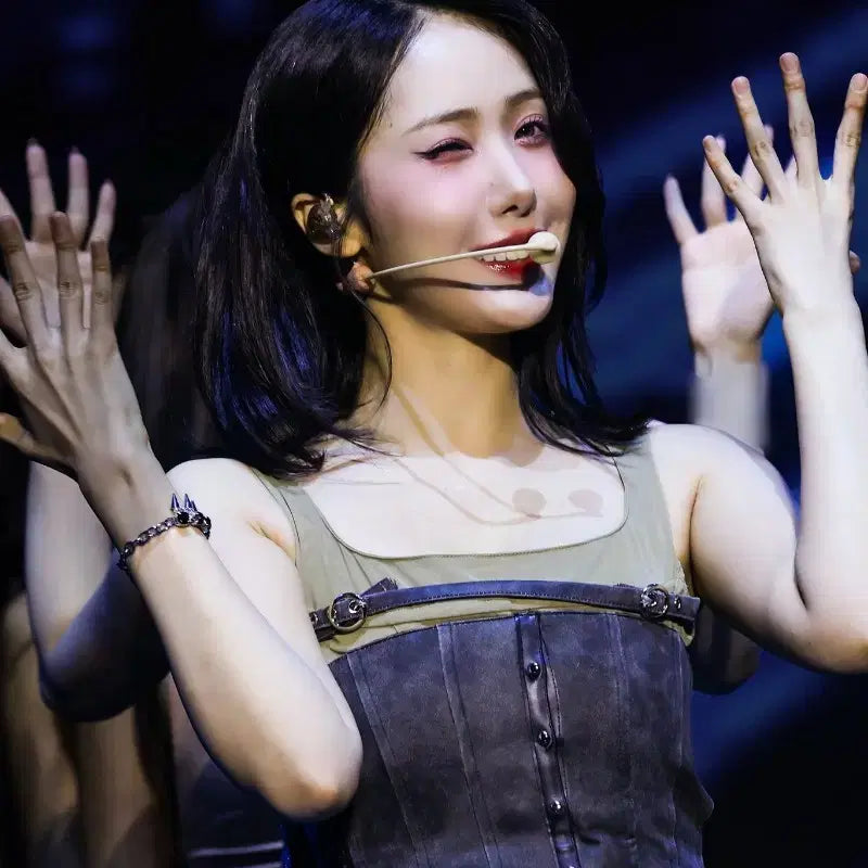 급처,옷들포함)여자친구 비비지 신비 여신비 인형