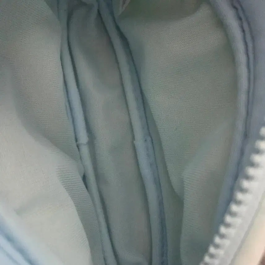 bt21 코야 필통 양도합니다 bts