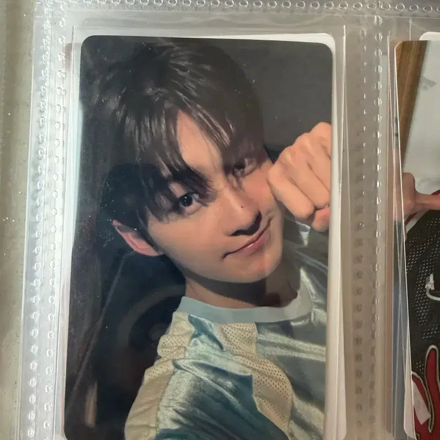 투어스 지훈 유니버셜 포카