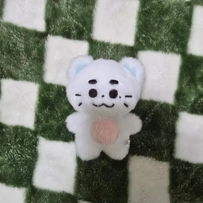 스트레이키즈 현진 비공식 인형