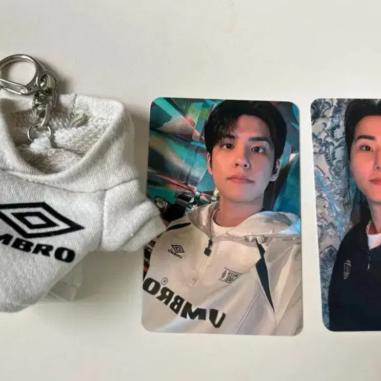 데이식스 엄브로 인형옷 포카 굿즈 원필 영케이