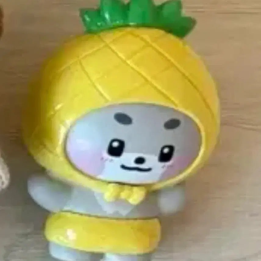 제로베이스원 박건욱 제로니 거니니 파인애플 피규어