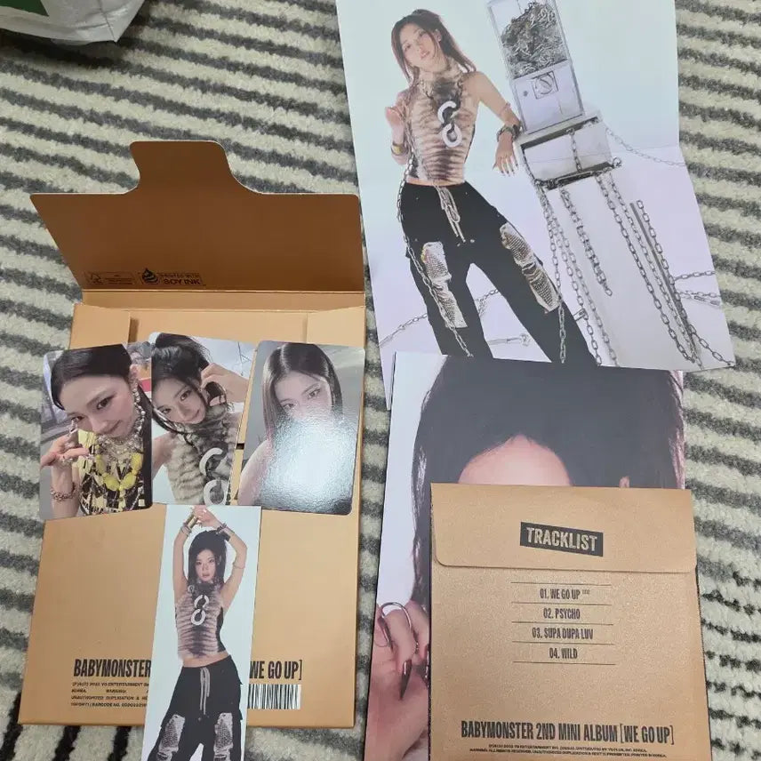 BABYMONSTER  WE GO UP (2nd Mini Album)