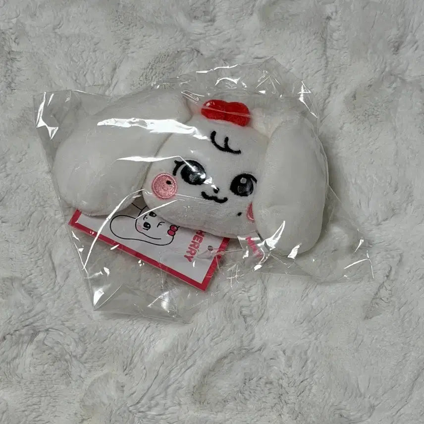 미개봉)아이브 미니브 체리 장원영 플러시 돌 키링 양도 판매