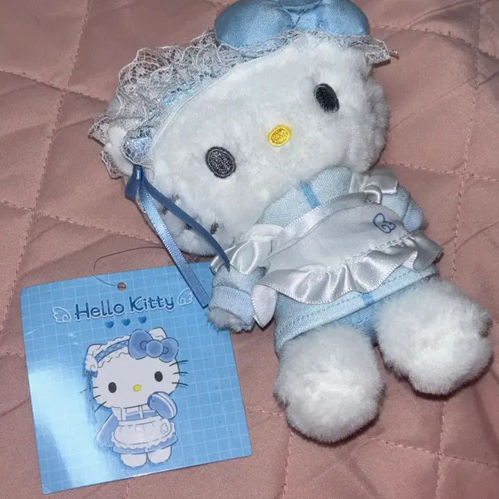 엔시티 위시 리쿠 손민수 엔젤 헬로키티 인형 판매합니다.