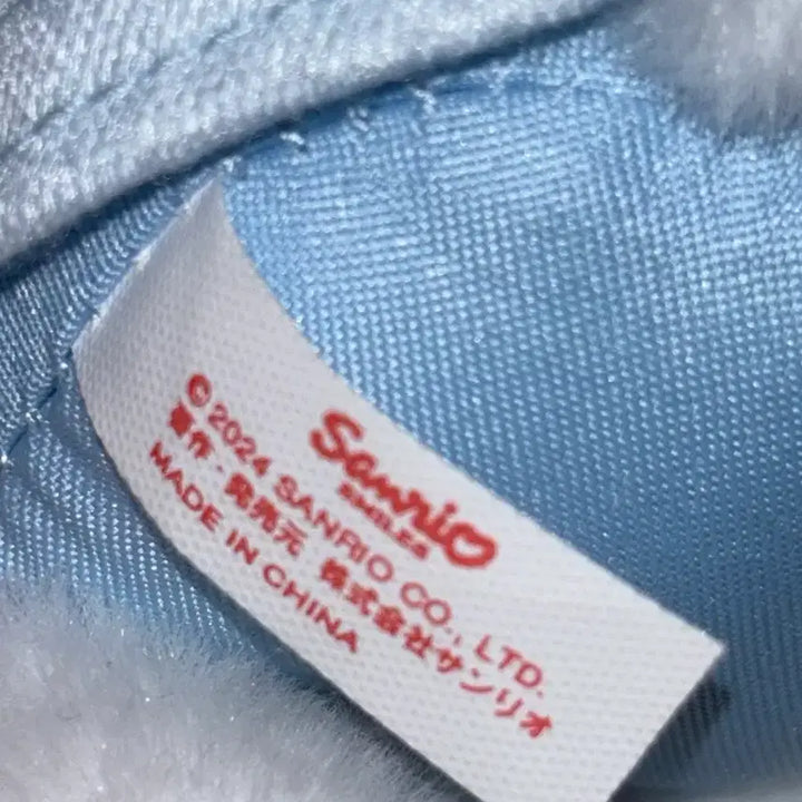 엔시티 위시 리쿠 손민수 엔젤 헬로키티 인형 판매합니다.