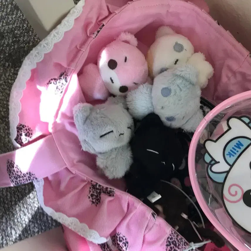 플레이브 예준 인형 플룽이 예룽이 미개봉 원가 양도