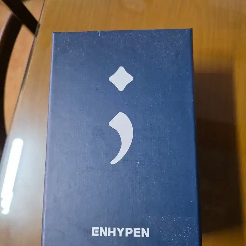 엔하이픈 DARK BLOOD 쇼케이스 와인잔