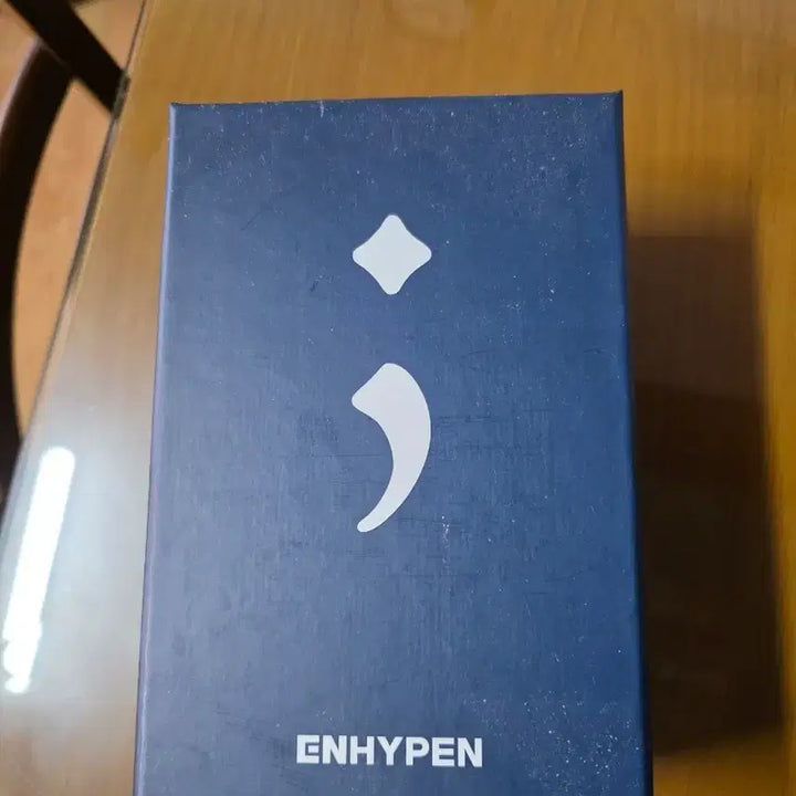 엔하이픈 DARK BLOOD 쇼케이스 와인잔