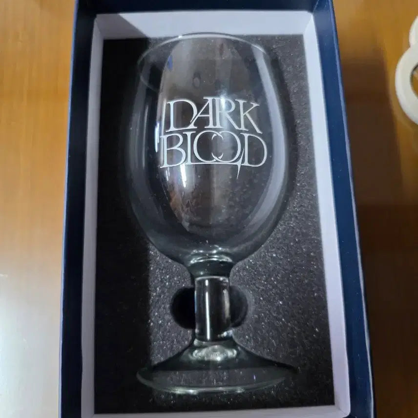 엔하이픈 DARK BLOOD 쇼케이스 와인잔