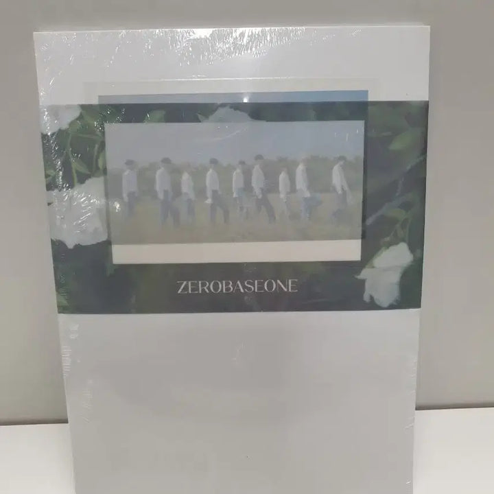 제로베이스원 You had me at HELLO 앨범 2종