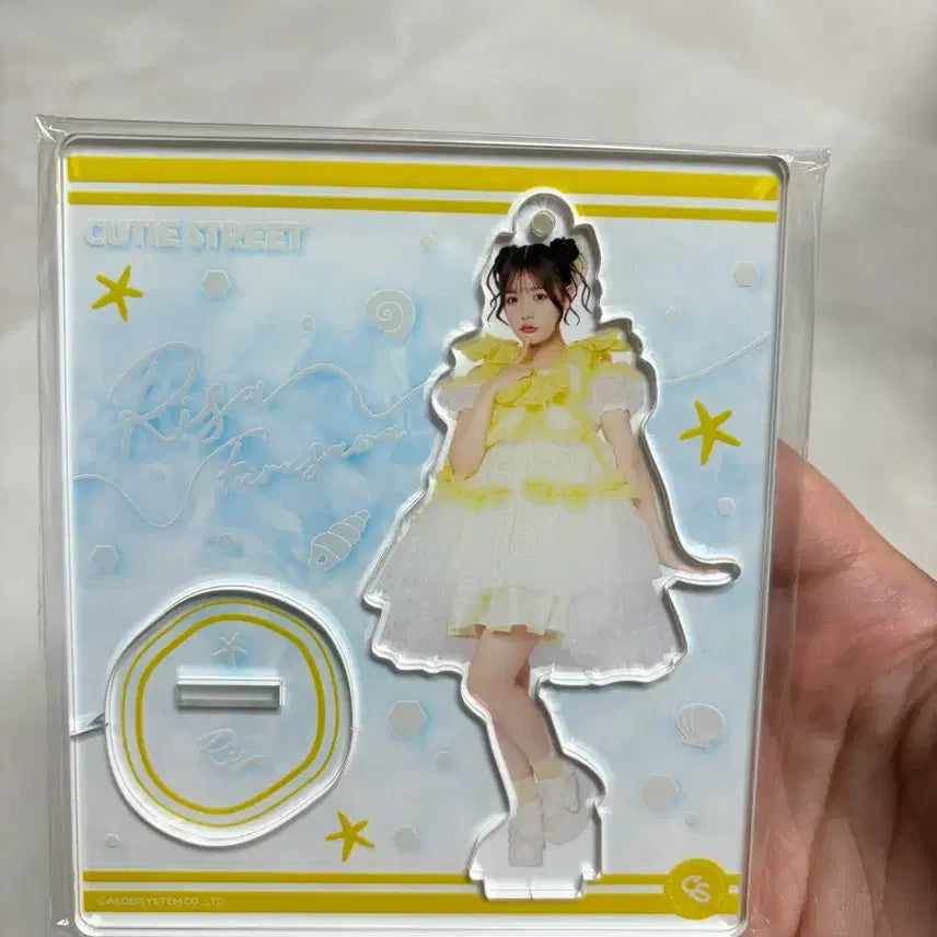 큐티스트리트 리사 아크릴스탠드 원가양도합니다