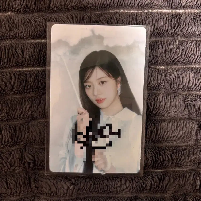 아일릿 글리터 데이 M&G 민주 싸인 포카 양도(수수료 포함)