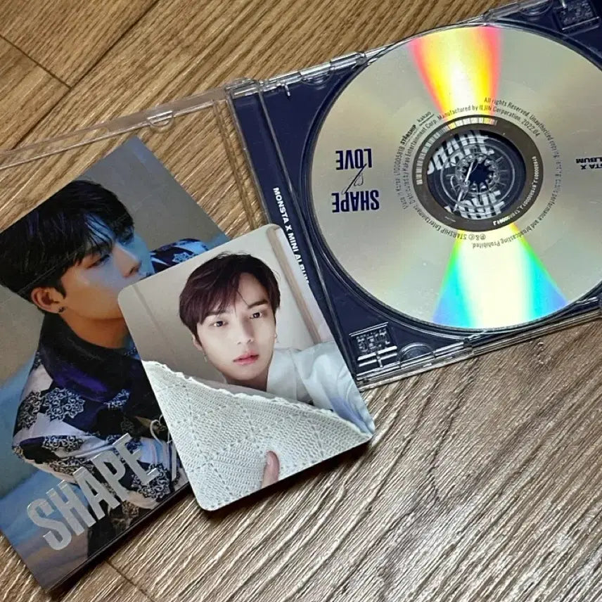 몬스타엑스 Shape of Love 앨범(주헌) + 포카 민혁