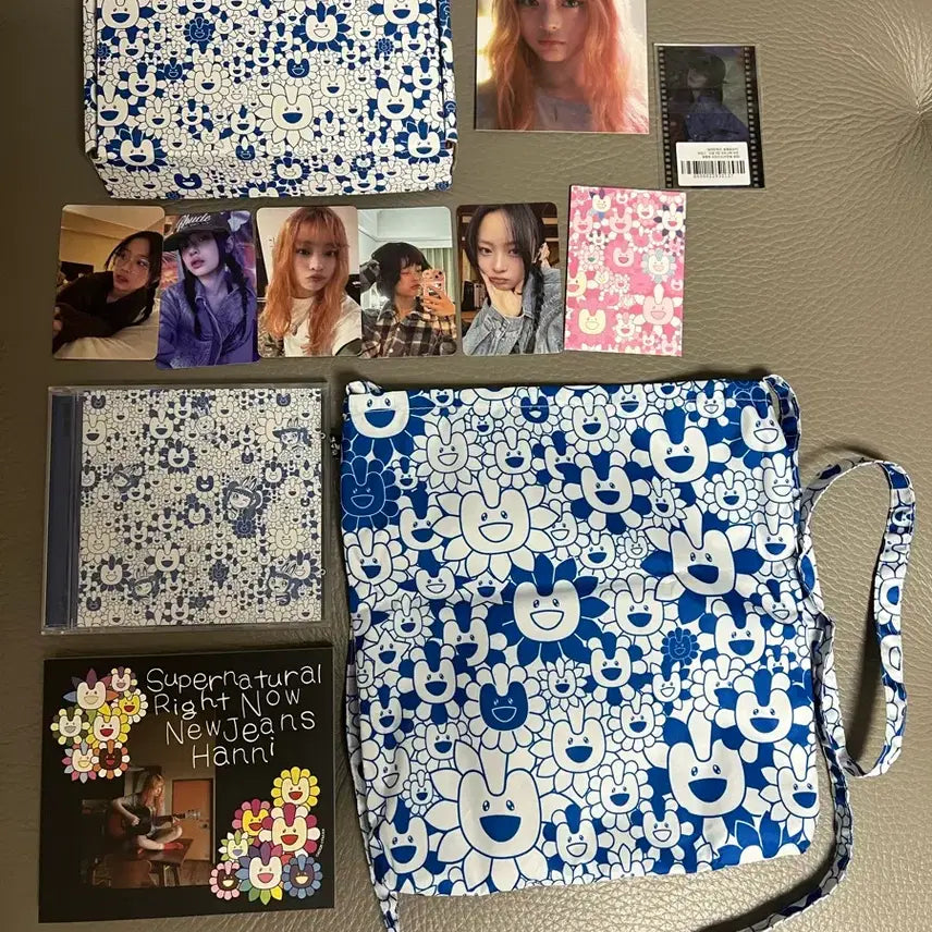 뉴진스 Supernatural 슈퍼내추럴 무라카미 크로스백 팜 하니 버전