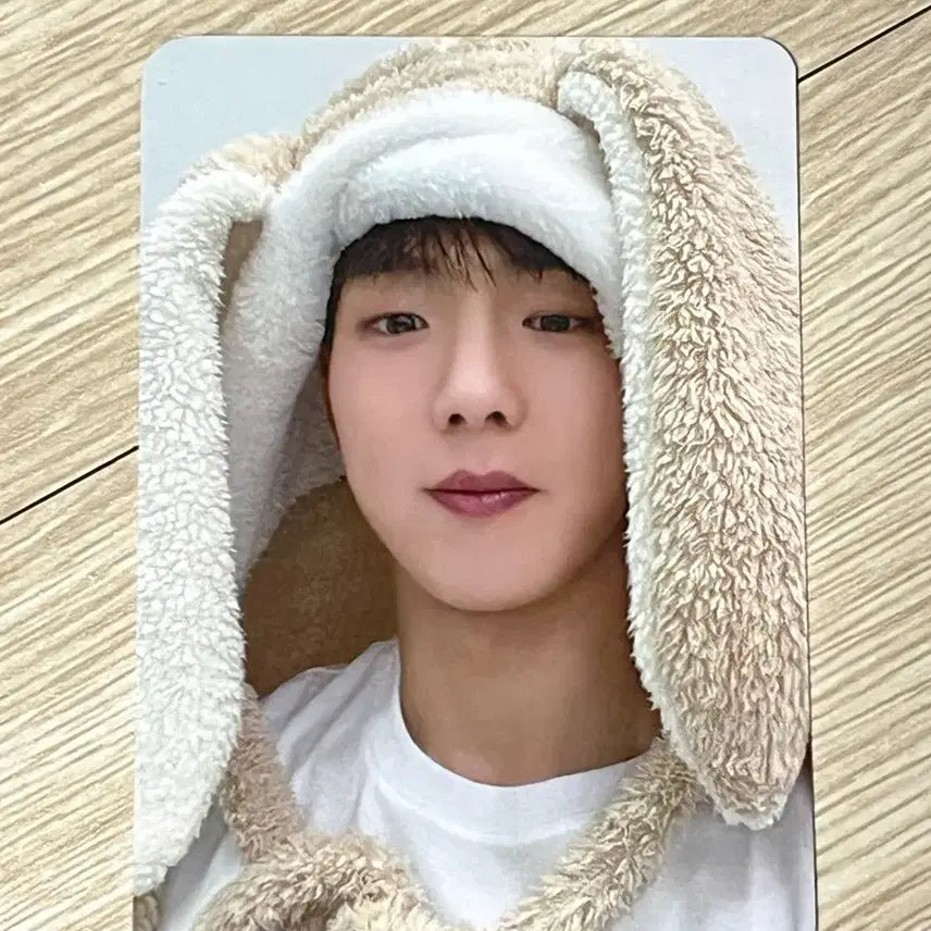 몬스타엑스 헬로라이브 토끼담요 포카 (셔누)