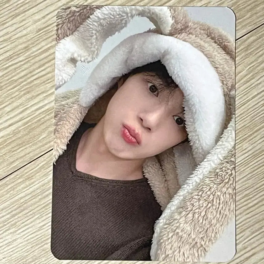 몬스타엑스 헬로라이브 토끼담요 포카 (민혁)