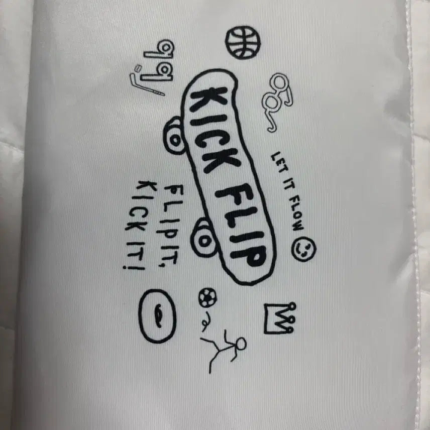 킥플립 한정판 파우치 앨범