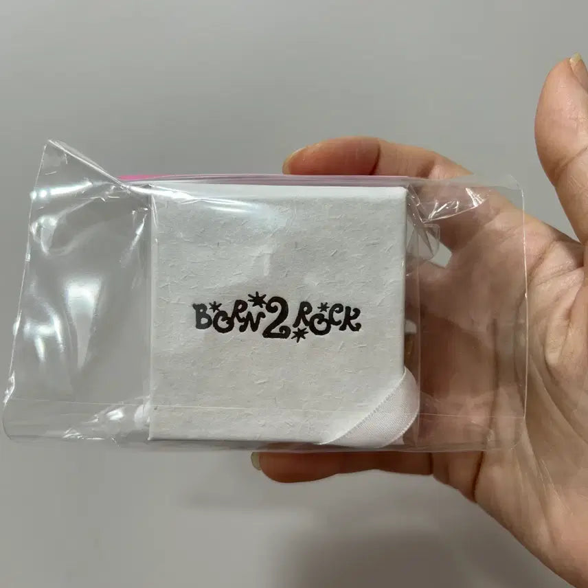 QWER 히나 2주년 무신사팝업 키캡 팝니다 (새상품)