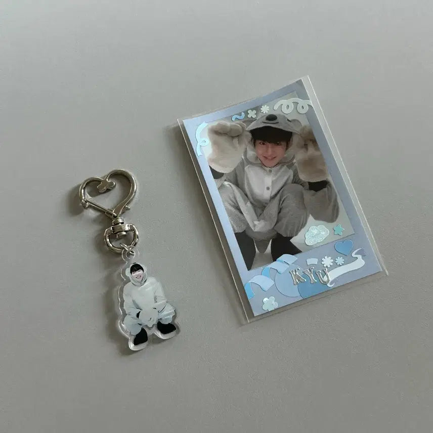 YG 트레저 준규 아크릴 키링 treasure 김준규 폴라로이드 급처 !