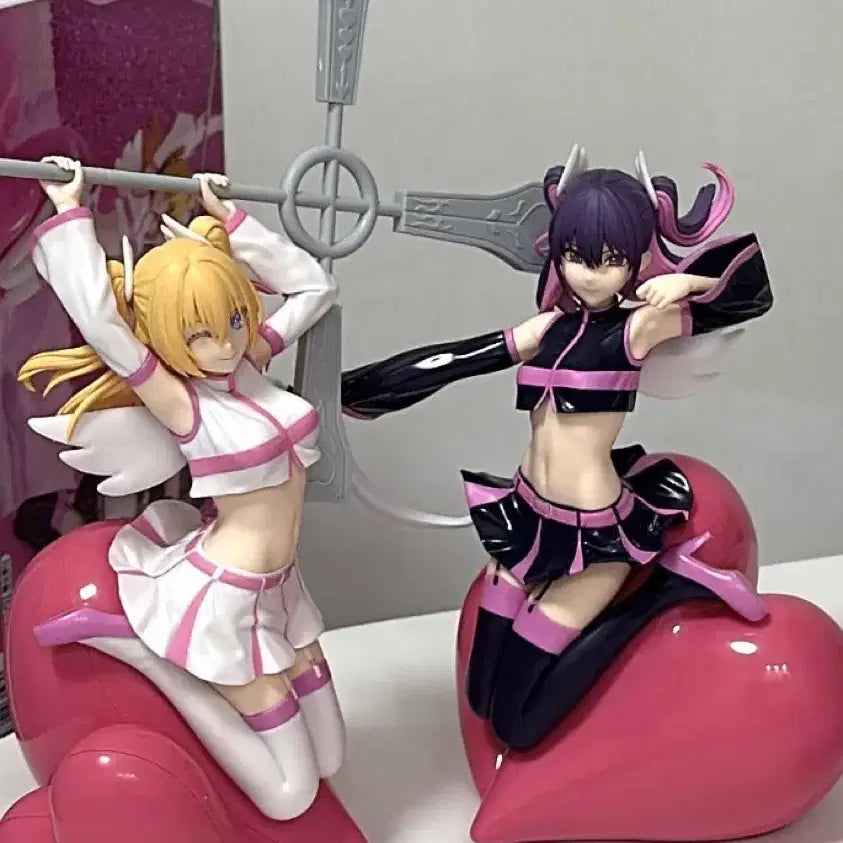 2.5차원의 유혹 리리엘 미리엘라 리리사 미카리 팝핀하트 피규어 세트