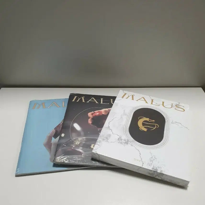 원어스 MALUS 앨범 3종 세트 (미개봉)
