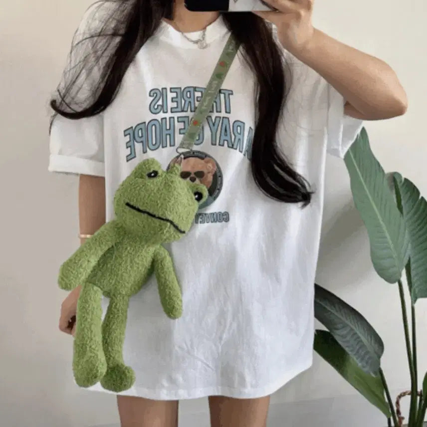 새상품) 뉴진스 해린 애정템으로 유명한, 귀여운 개구리 인형 가방