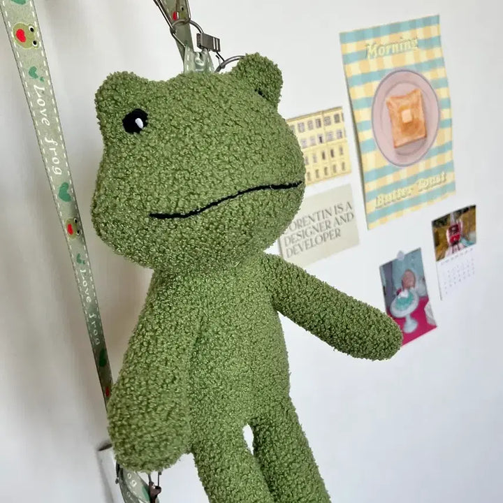 새상품) 뉴진스 해린 애정템으로 유명한, 귀여운 개구리 인형 가방