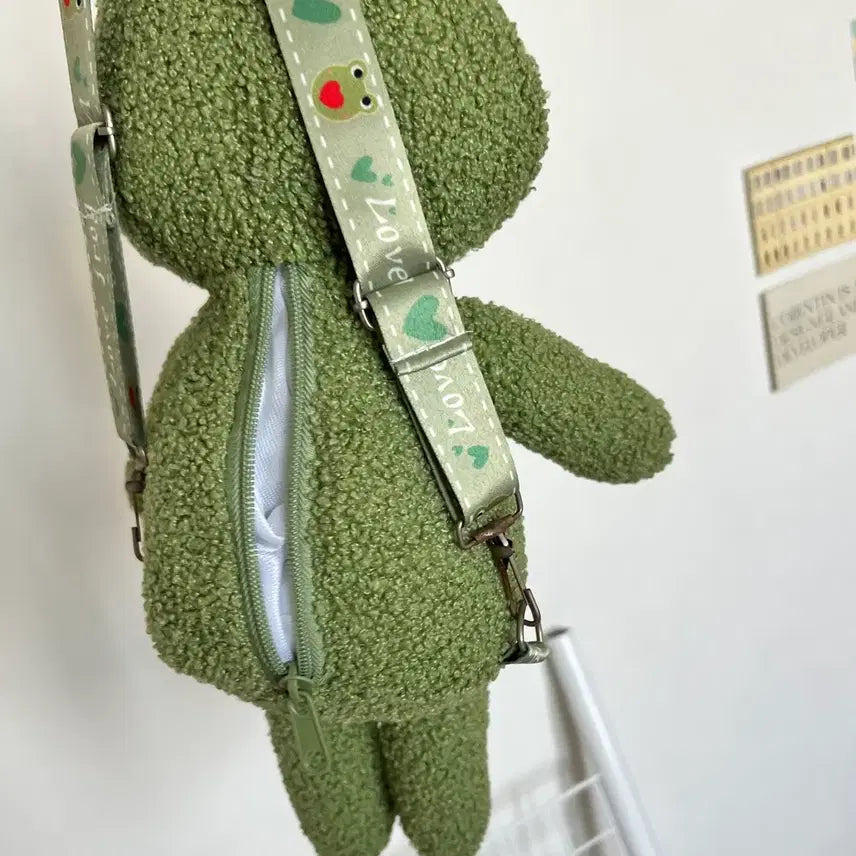 새상품) 뉴진스 해린 애정템으로 유명한, 귀여운 개구리 인형 가방