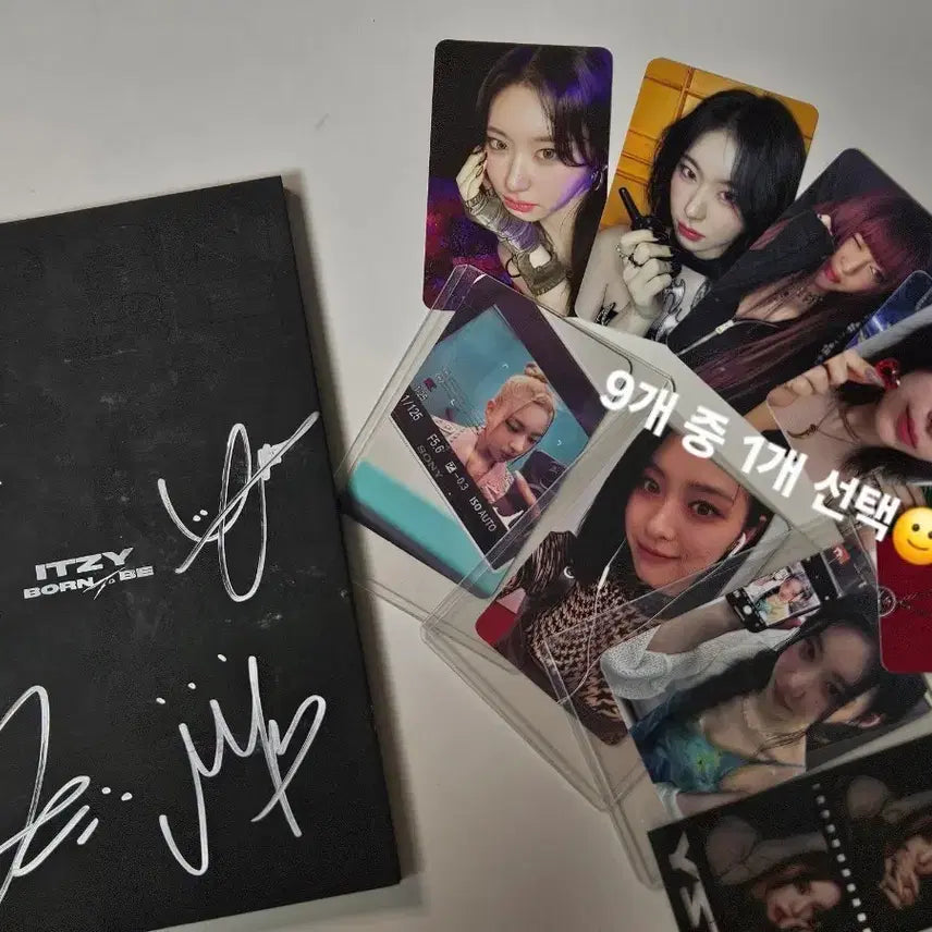 ITZY Born To Be앨범 친필싸인 + 포토카드 1개