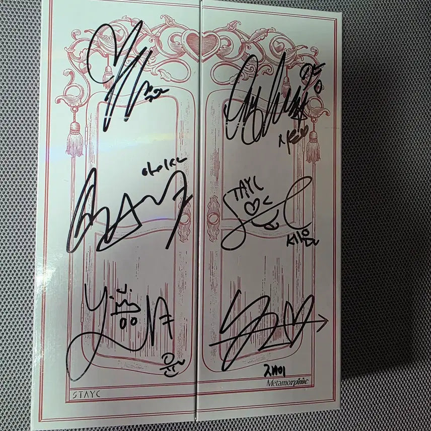 스테이씨 싸인 앨범 판매합니다