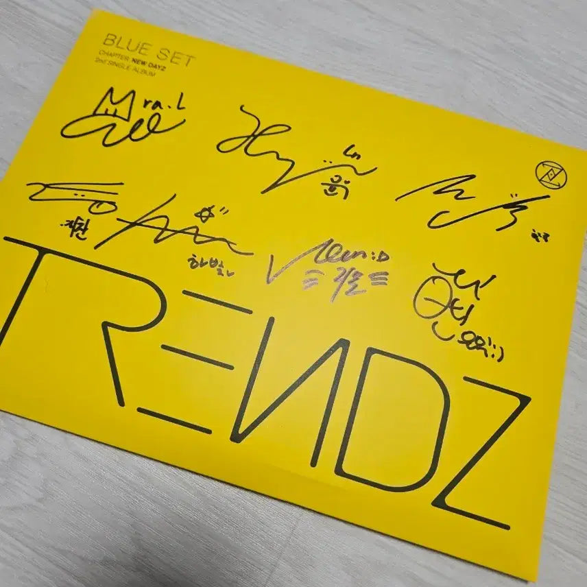 TRENDZ Blue Set 친필 싸인 미개봉 비매 앨범 트랜드지