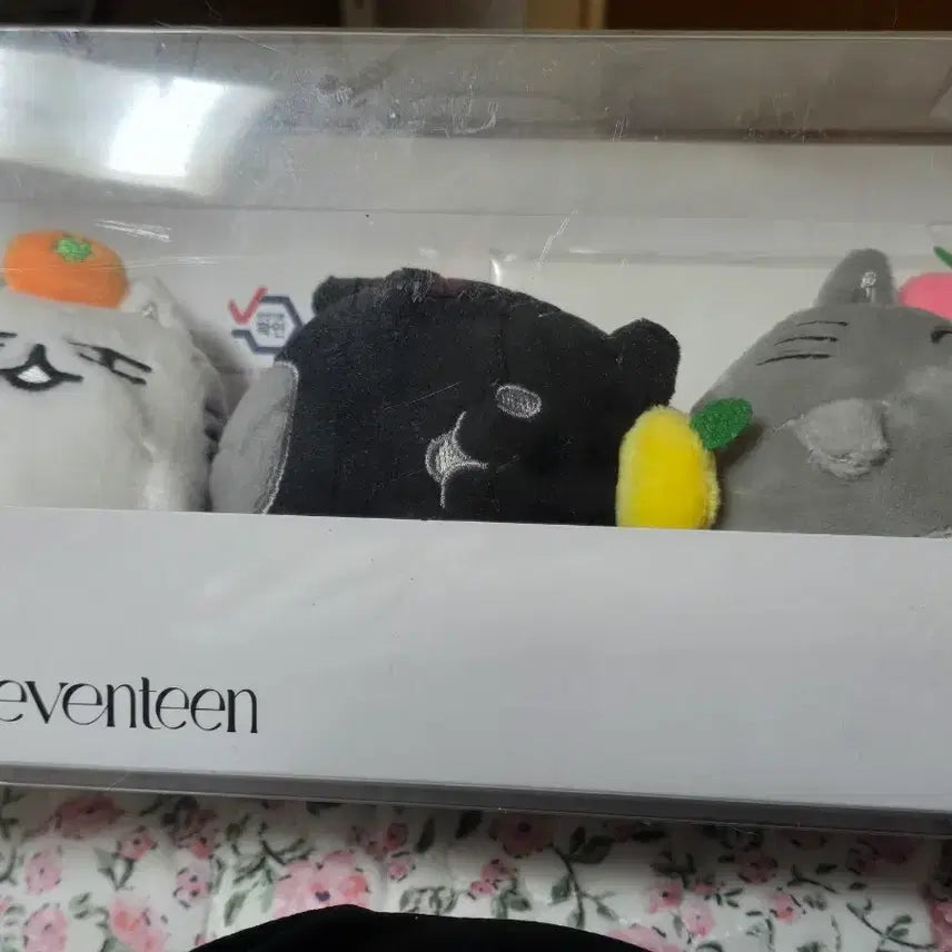 세븐틴 메이드인 열어닫아잠가 인형 3종 세트