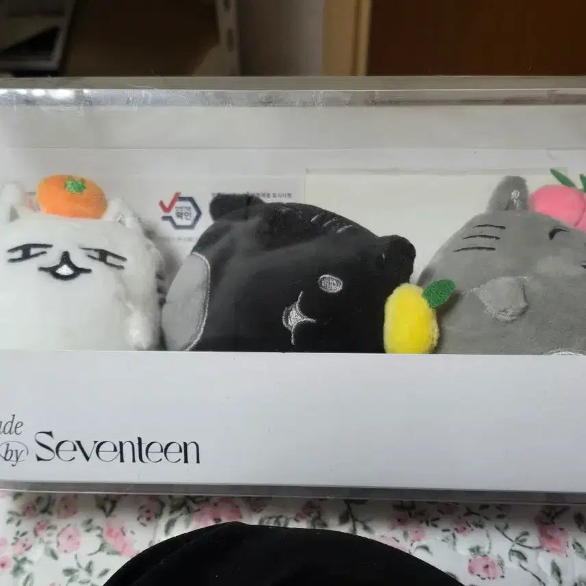 세븐틴 메이드인 열어닫아잠가 인형 3종 세트