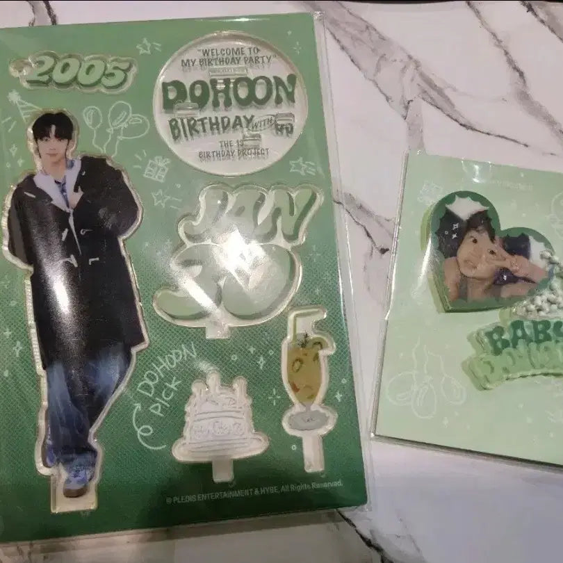 새상품) 투어스 도훈 생일박스 키어트 판매합니다