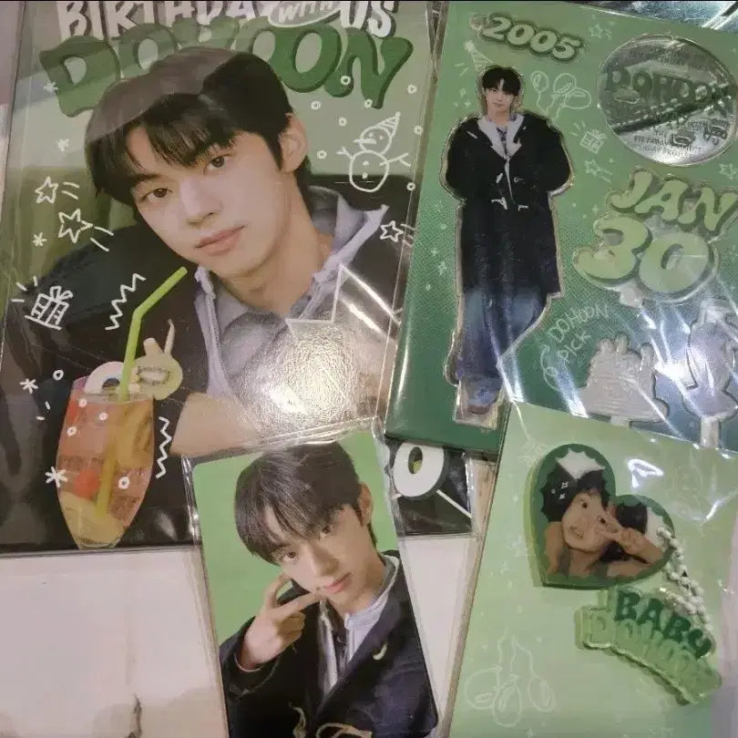 새상품) 투어스 도훈 생일박스 키어트 판매합니다