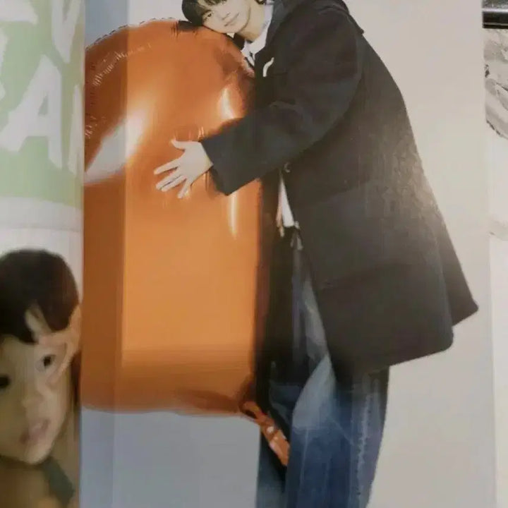 새상품) 투어스 도훈 생일박스 키어트 판매합니다