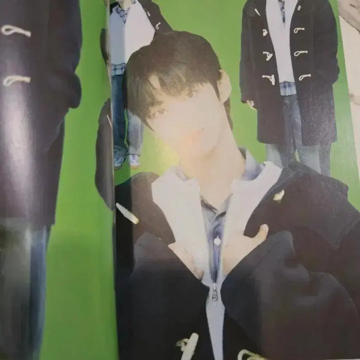 새상품) 투어스 도훈 생일박스 키어트 판매합니다