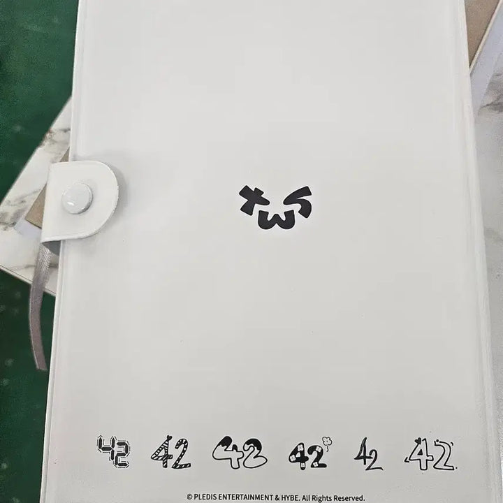 새상품) 투어스 포카 바인더 판매합니다