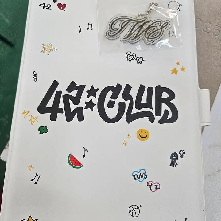 새상품) 투어스 포카 바인더 판매합니다