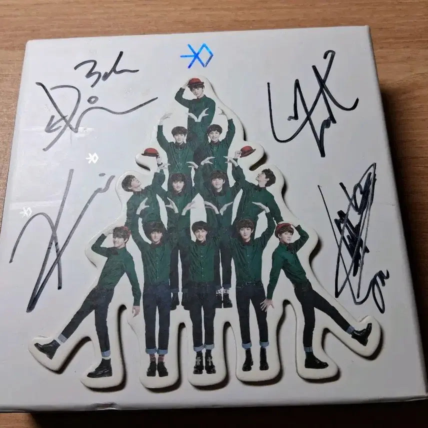 엑소 12월의기적  싸인앨범