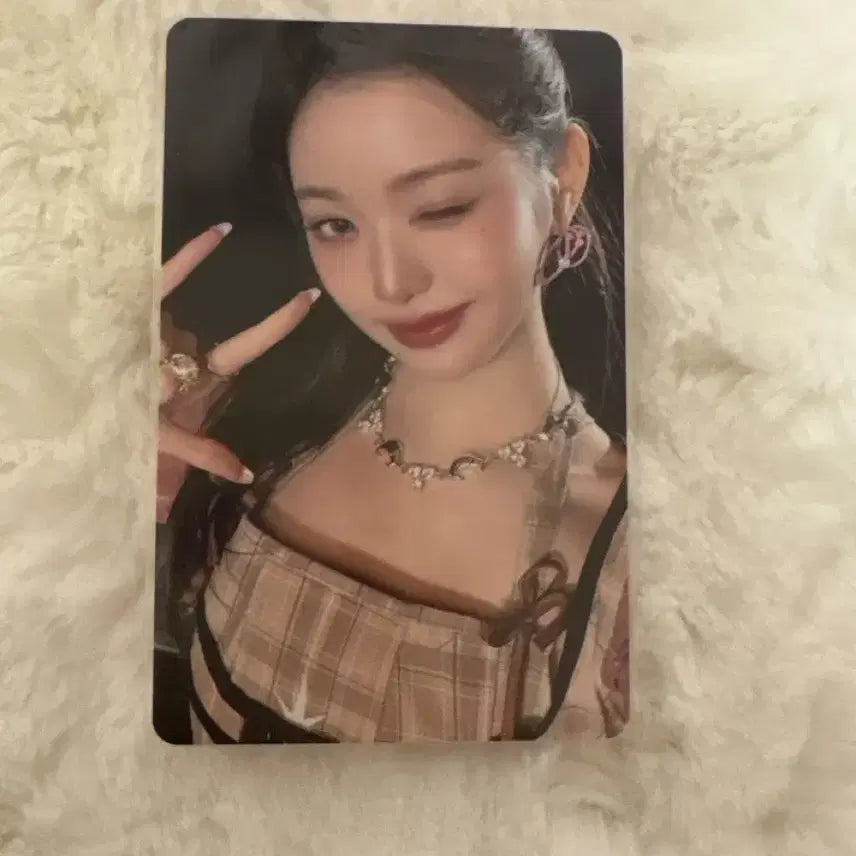 장원영 포카 싸게 팔아요