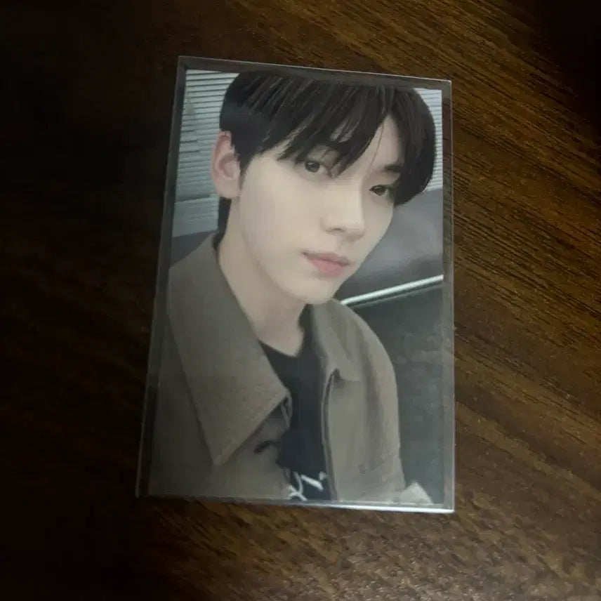 투바투 수빈 뿔바투 포카 0.2에 판매 합니다.