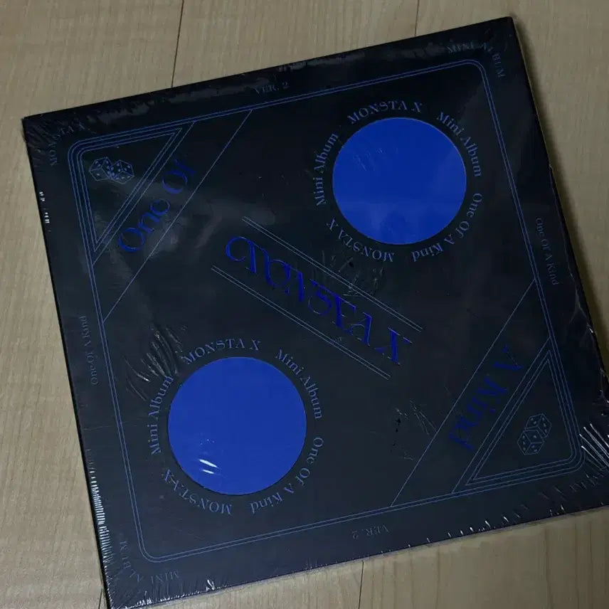 몬스타엑스 미개봉 One Of A Kind 버전2 앨범